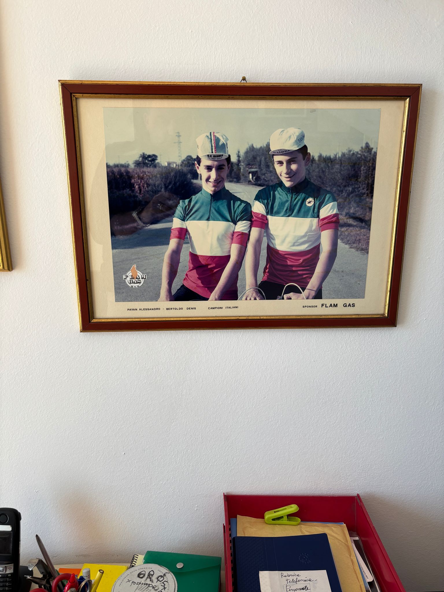 Da sempre di fronte alla scrivania di Timoteo.
