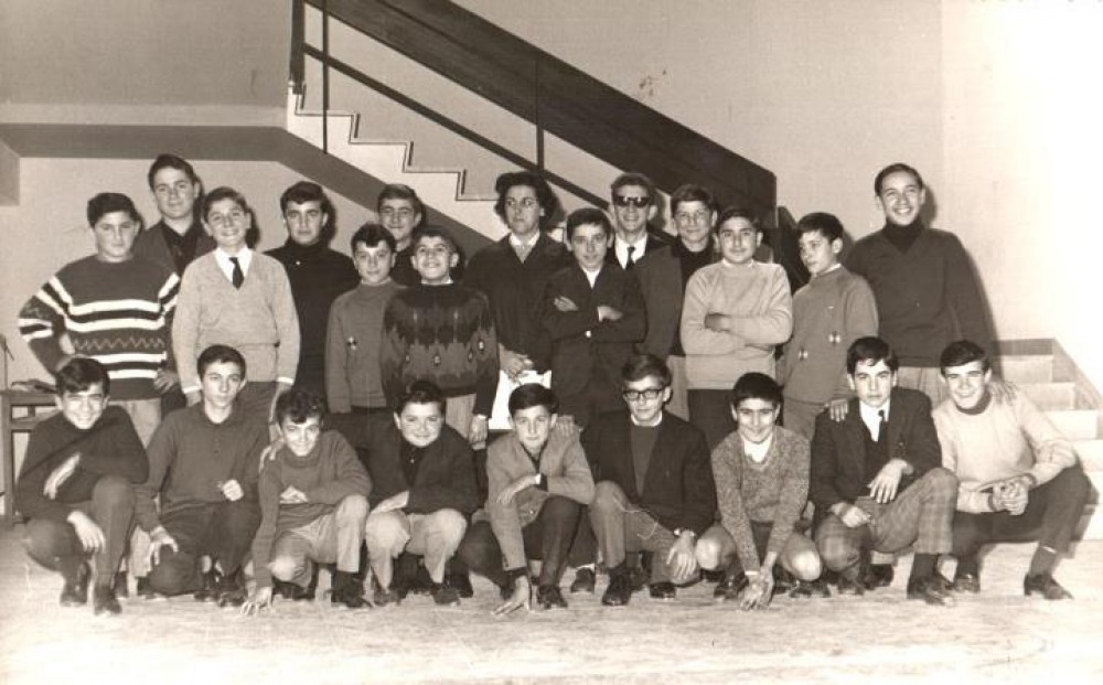Il caro Vincenzo è in piedi, il primo a sinistra. 