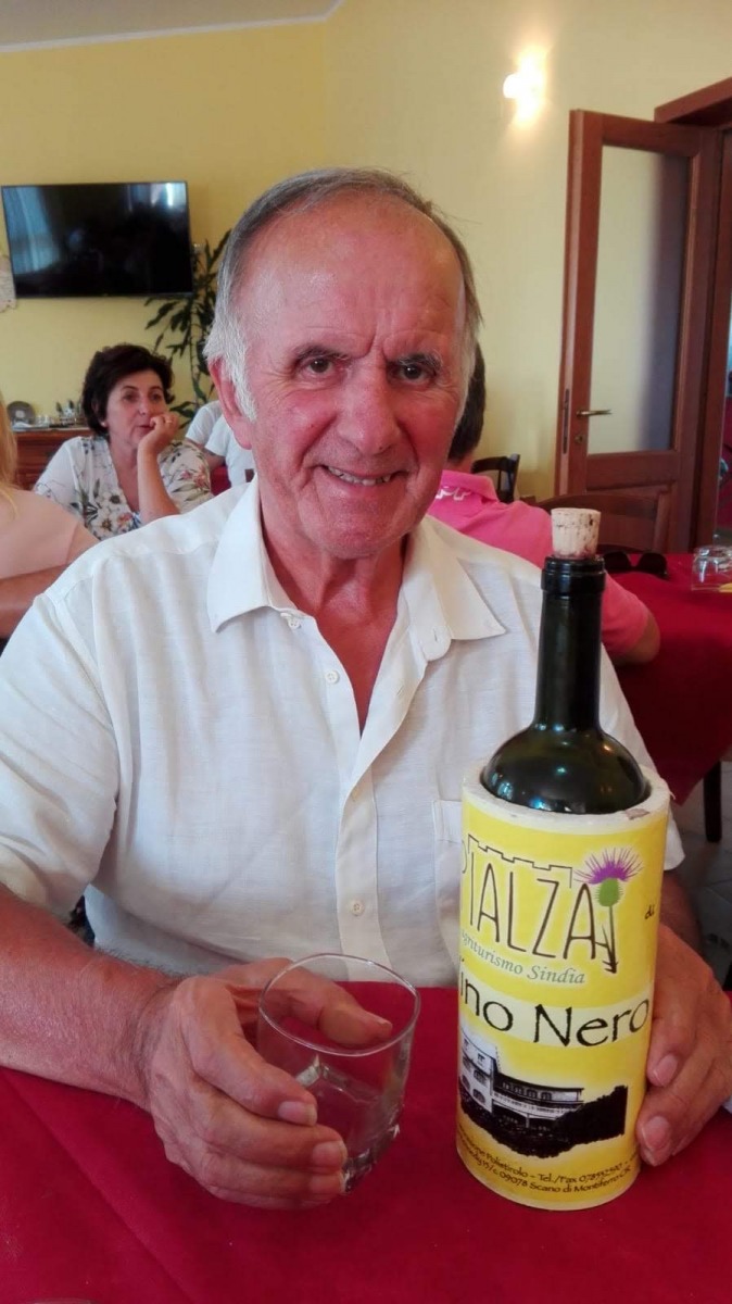 Mi piace pensarti cosi, tranquillo e felice, ti amo nonno. - inviata daAlessia Mi piace pensarti cosi, tranquillo e felice, ti amo nonno.