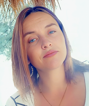 Andreea Dobos
