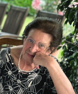 Adriana Teresa Bernardi