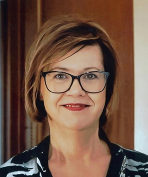 MARIELLA CESTOLA