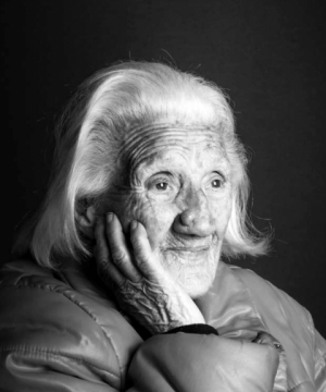 ANNA MARIA LAPILLI