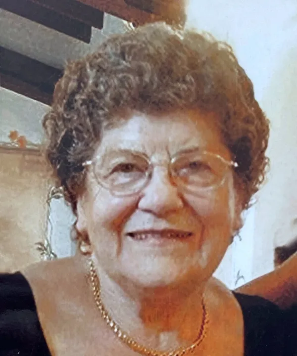 ANGELA TRAPLETTI