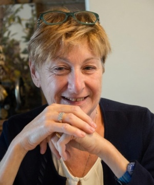 PAOLA LOCATI