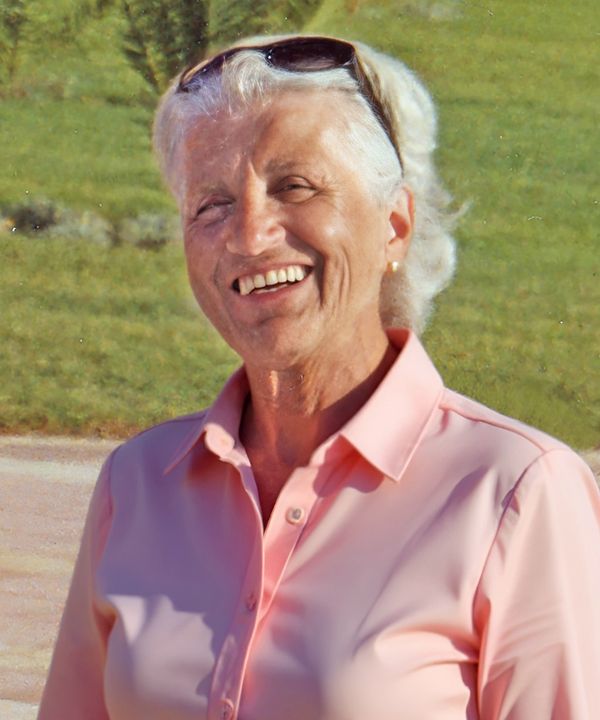 Lucia Martin