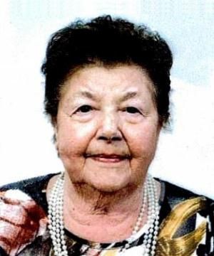 RENATA SCHIPPEK in FLORIT